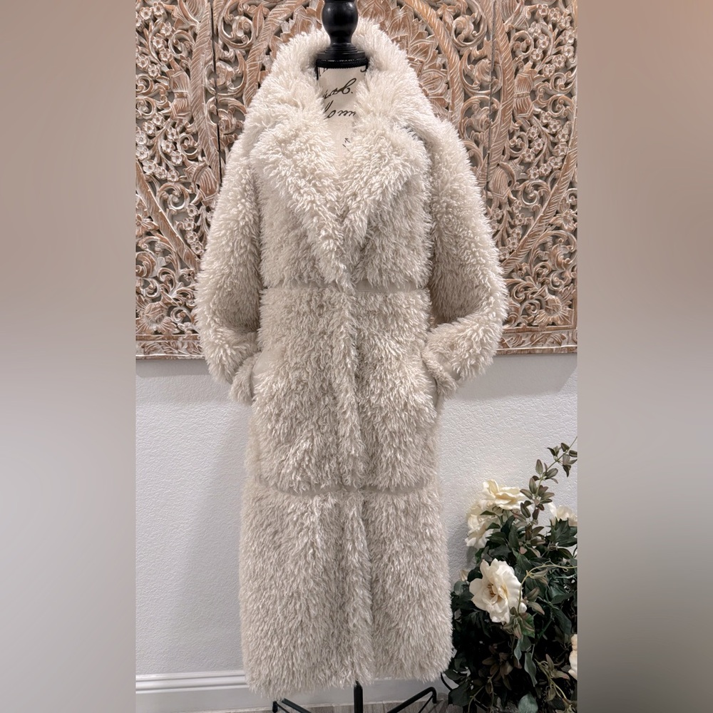 Badgley Mischka Cream Teddy Long Coat - Picture 2 of 15